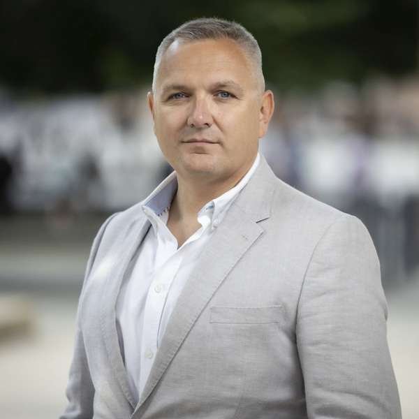 Stephen Barnes